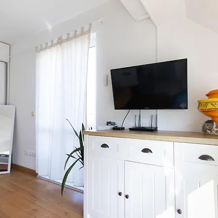 Apartman Inspiration's By Rv *